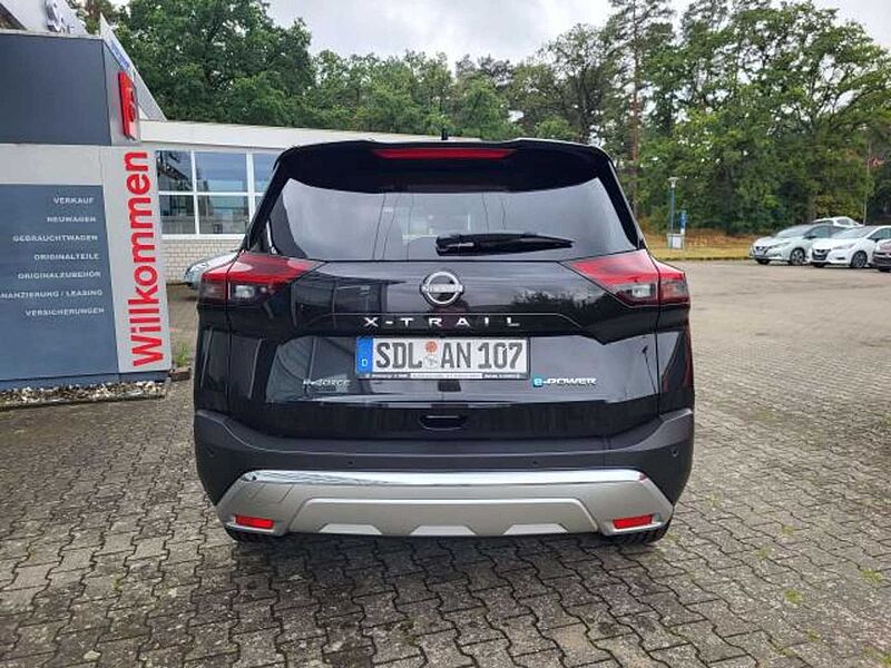 Nissan X-Trail E-POWER E-4ORCE 4X4 TEKNA EINPARKASSISTENT