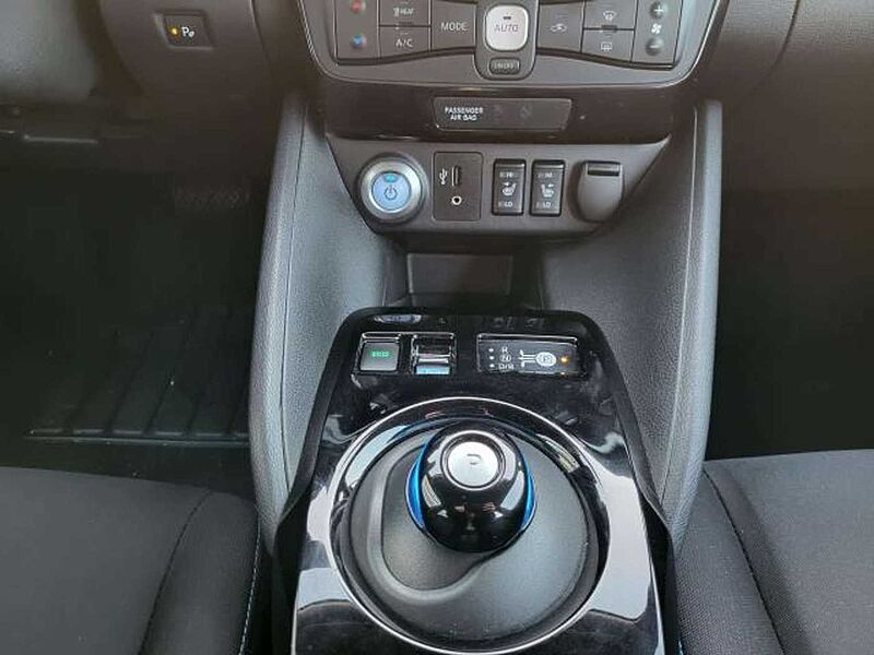 Nissan Leaf ACENTA SITZHEIZUNG NAVI 360° KAMERA